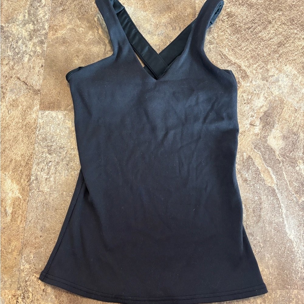 ALO Yoga Black V-Neck Tank Top